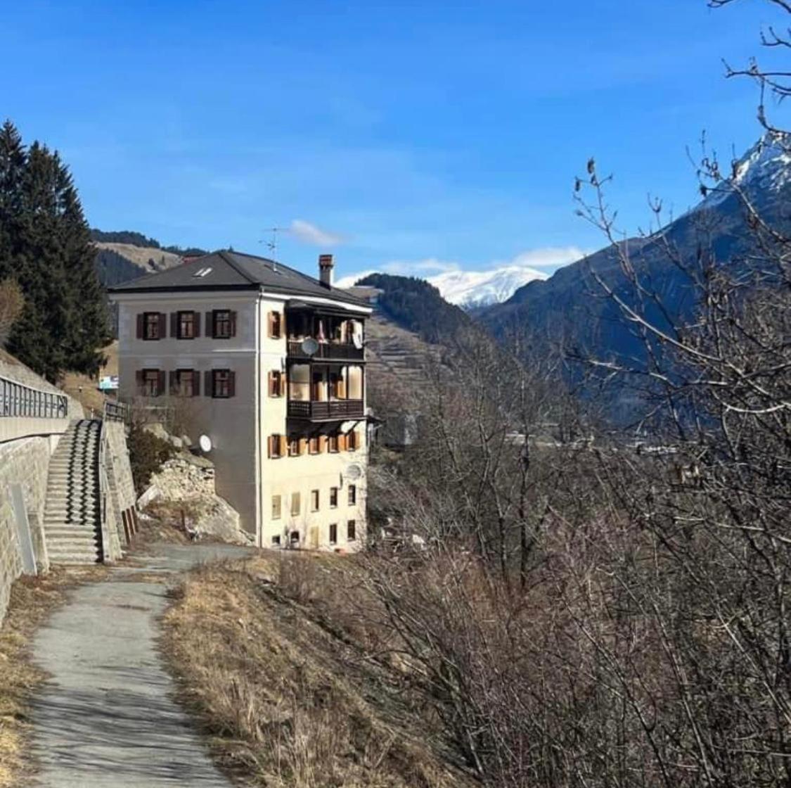 Chasa Crusch Hotel Sent Buitenkant foto